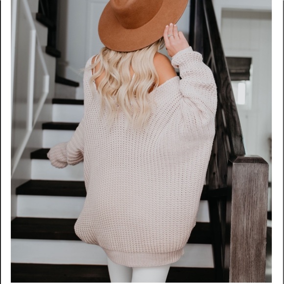 SLYVIA V Neck Oversized Sweater - Picture 2 of 8